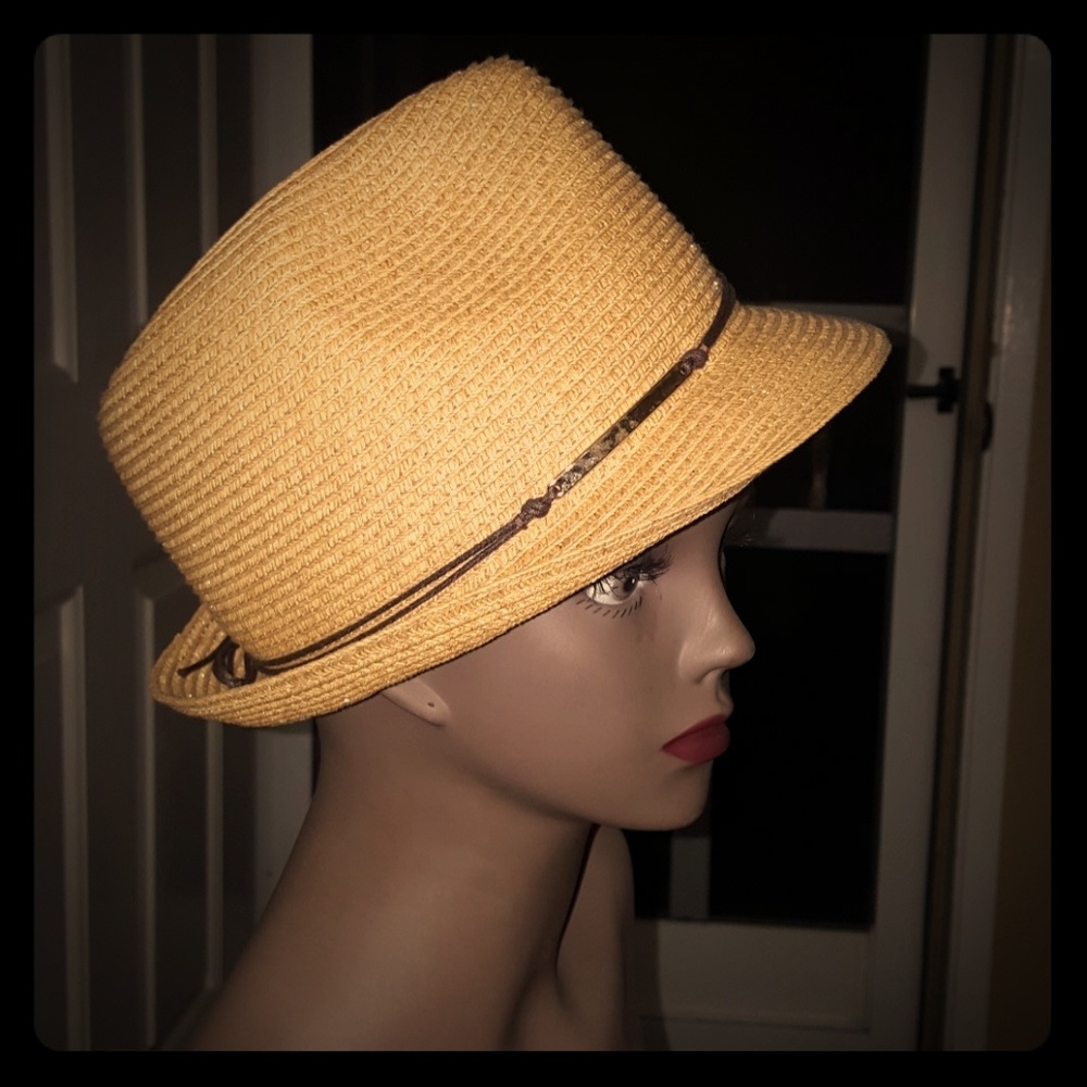 Summer Hat 👩‍🌾